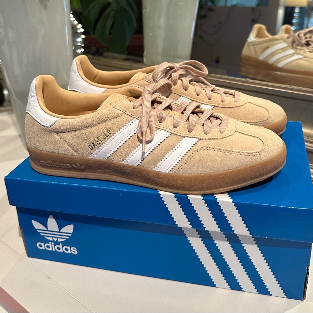 Adidas Gazelle Indoor “Magic Beige” Sneakers 9.5 women NEW